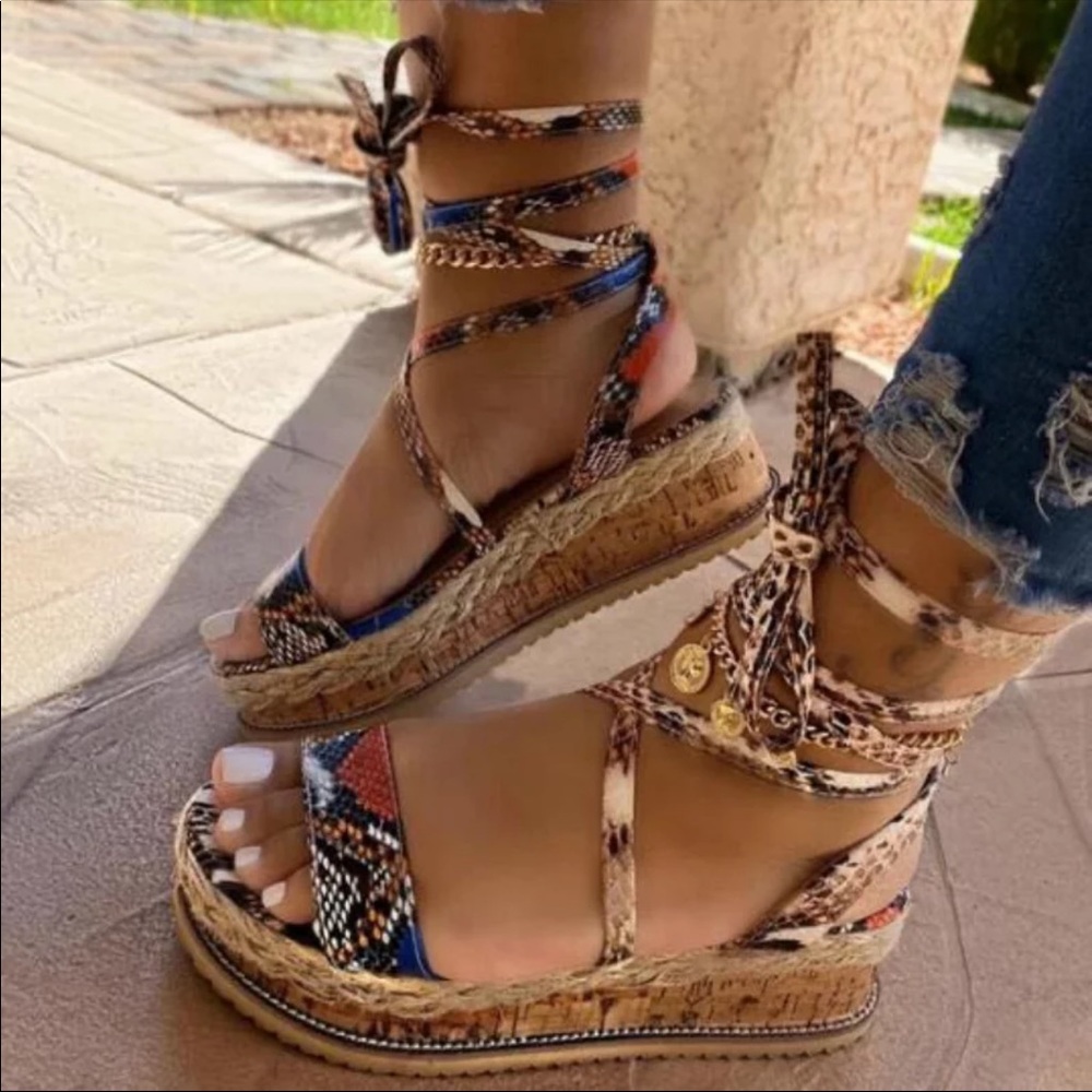 GLADIATOR SANDALS